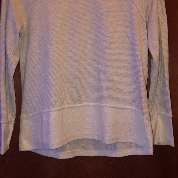 Hem & Thread Shirt - Picture 3 of 7